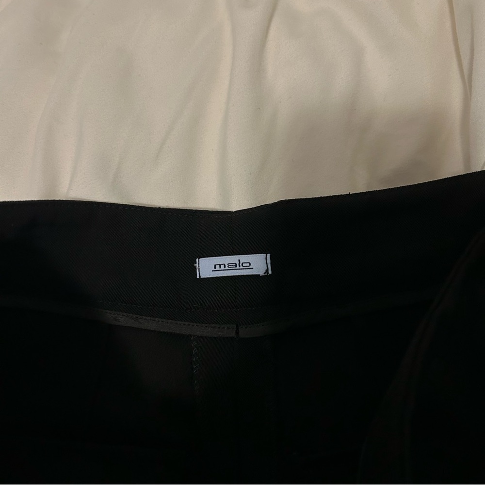 Malo women’s Dress pants size 4 27inch inseam